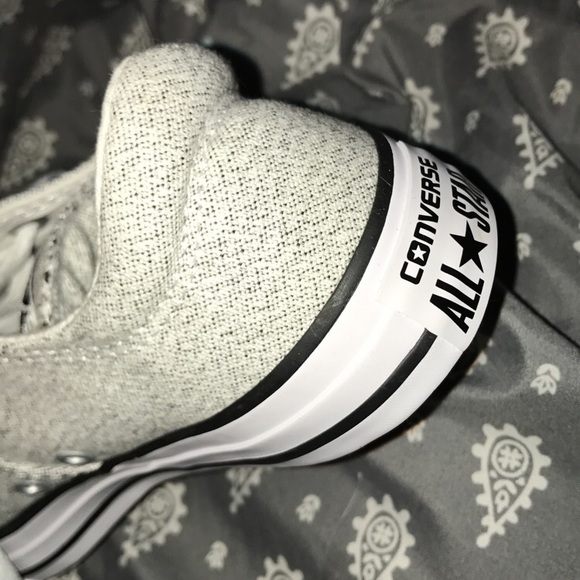 Light grey converse - Picture 3 of 4